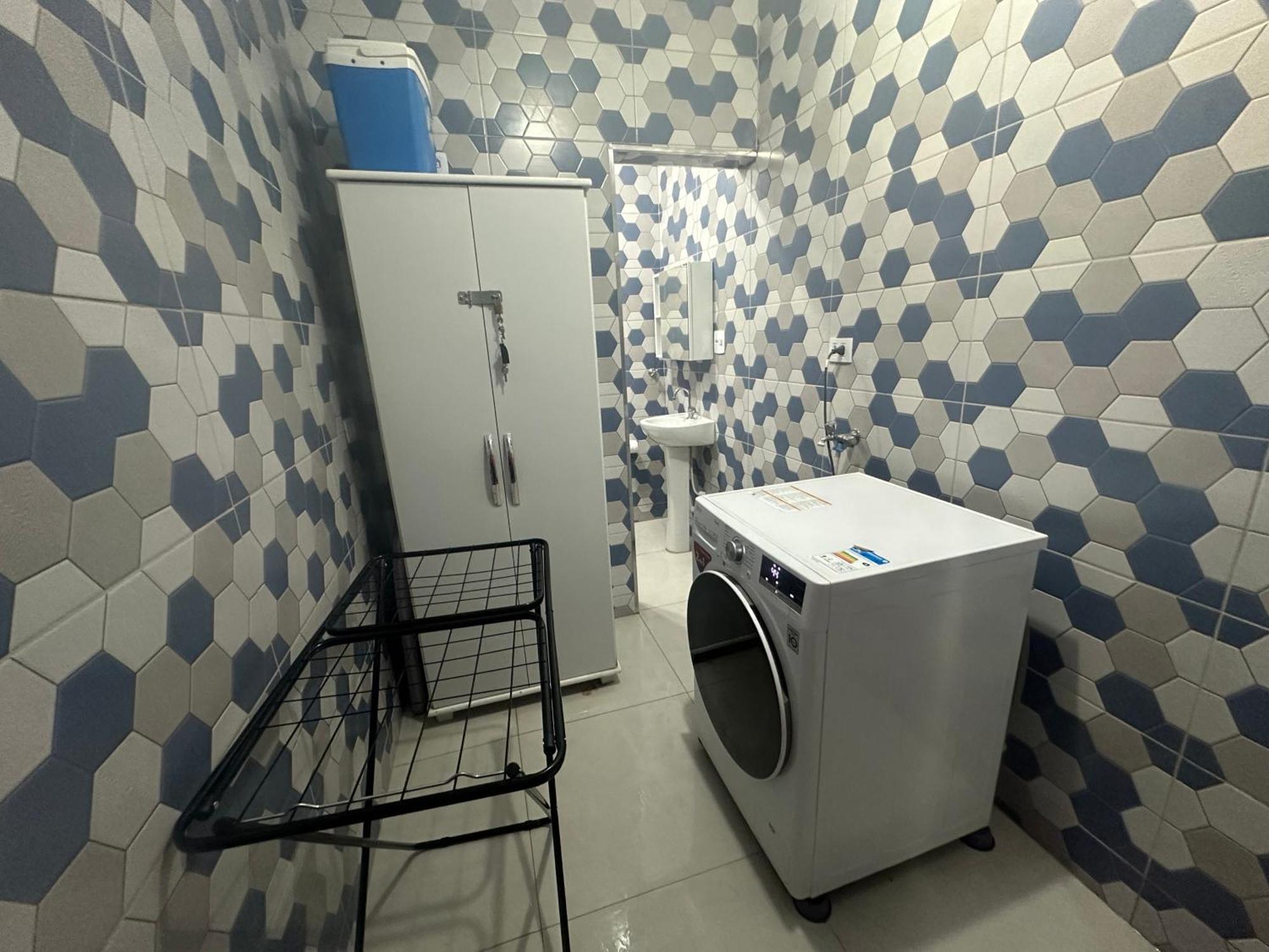 Triplex Piscina Churrasqueira Lava E Seca Wi-Fi E 2 Tvs Em Condominio Com 90M2 No Centro De Ubatuba Exteriör bild