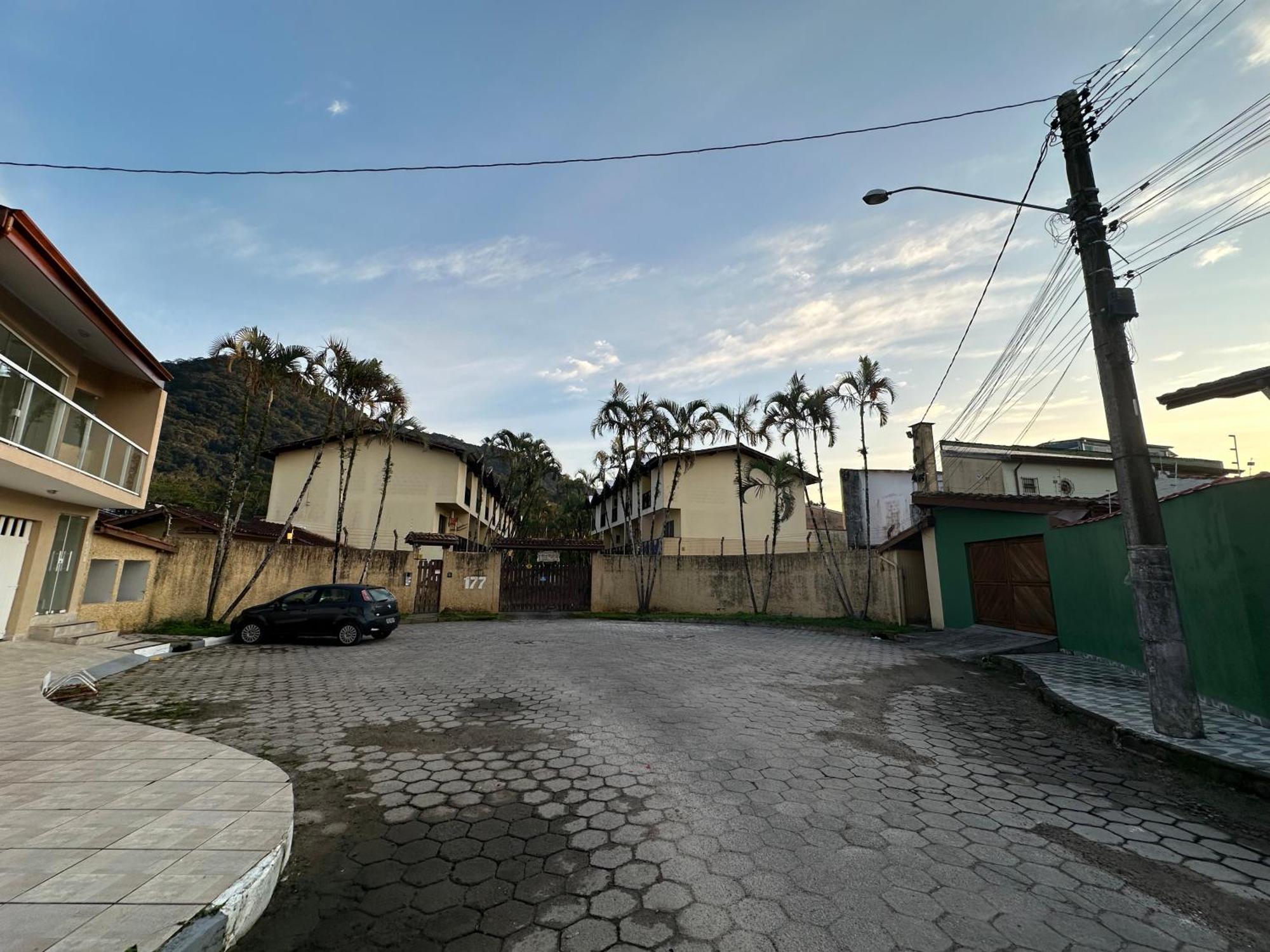Triplex Piscina Churrasqueira Lava E Seca Wi-Fi E 2 Tvs Em Condominio Com 90M2 No Centro De Ubatuba Exteriör bild