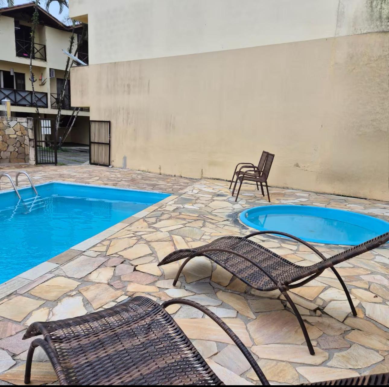Triplex Piscina Churrasqueira Lava E Seca Wi-Fi E 2 Tvs Em Condominio Com 90M2 No Centro De Ubatuba Exteriör bild